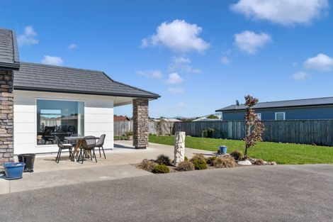 Photo of property in 13 Kea Court, Carterton, 5713