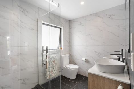 Photo of property in 1b Makora Road, Massey, Auckland, 0614