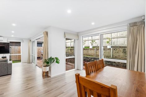 Photo of property in 36 Accolage Boulevard, Kumeu, 0810
