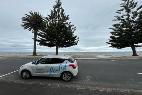 Photo of property in 6c Jern Place, Eastern Beach, Auckland, 2012