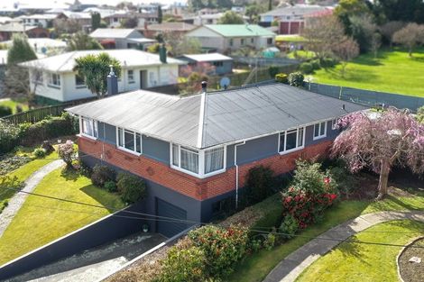 Photo of property in 18 Oxford Street, Holmes Hill, Oamaru, 9401
