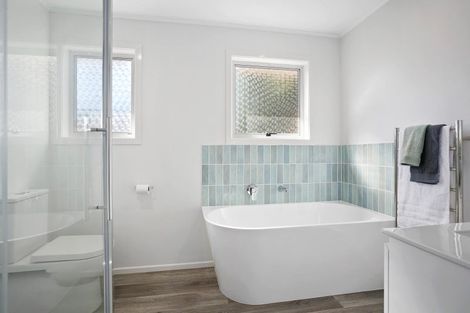 Photo of property in 54 Regent Street, Silverdale, Hamilton, 3216