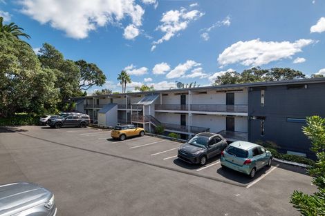 Photo of property in 3/73 Princes Street, Northcote Point, Auckland, 0627