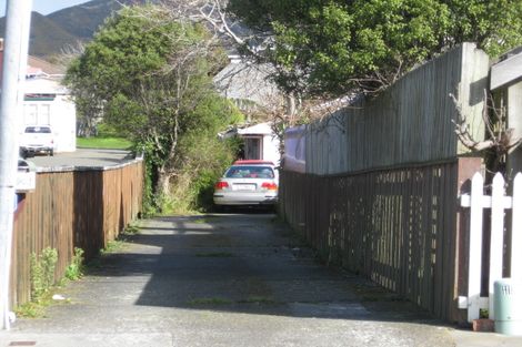 Photo of property in 15 Parkvale Road, Karori, Wellington, 6012