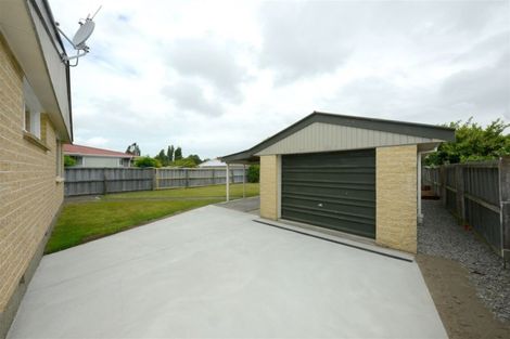 Photo of property in 66 Daniels Road, Redwood, Christchurch, 8051