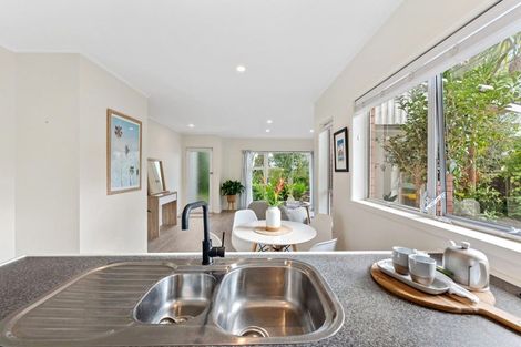 Photo of property in 1/48a Vauxhall Road, Devonport, Auckland, 0624