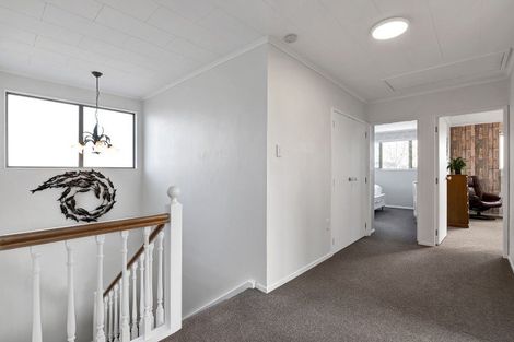 Photo of property in 11 Leatham Avenue, Strandon, New Plymouth, 4312