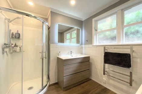 Photo of property in 59 Winston Street, Crofton Downs, Wellington, 6035