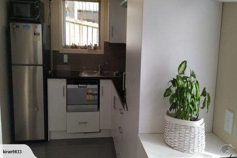 Photo of property in 27b Stott Avenue, Birkdale, Auckland, 0626