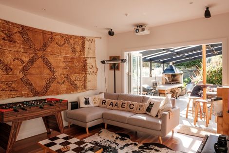 Photo of property in 32 Talavera Terrace, Kelburn, Wellington, 6012