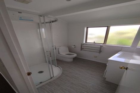 Photo of property in 21 Redfern Lane, Glenfield, Auckland, 0629