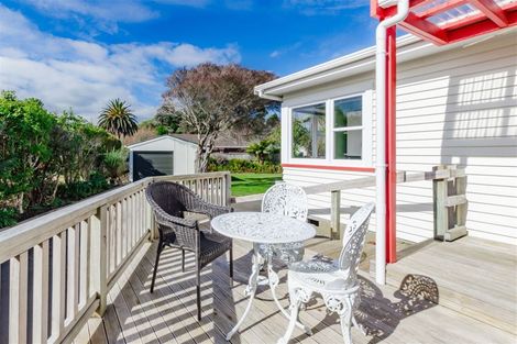 Photo of property in 151 Te Moana Road, Waikanae, 5036