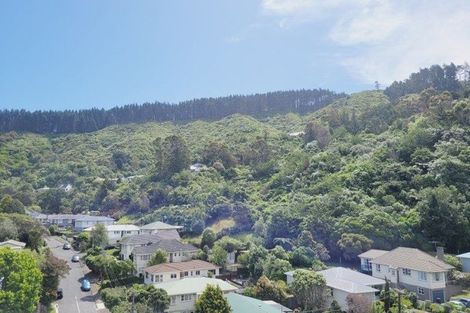 Photo of property in 35 Olivia Crescent, Tawa, Wellington, 5028