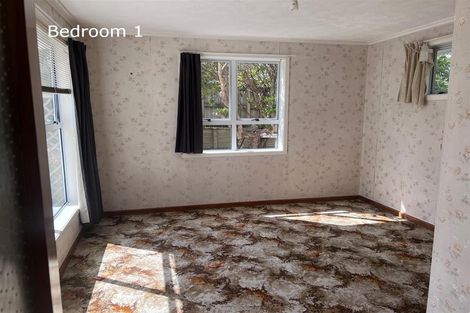 Photo of property in 106 Golf Road, New Lynn, Auckland, 0600