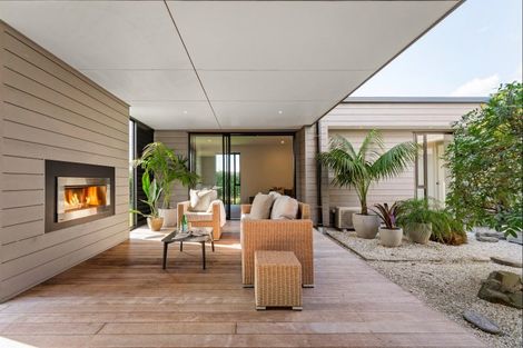 Photo of property in 2 Shearwater Lane, Point Wells, 0986