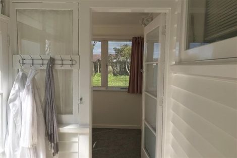 Photo of property in 1/78 College Road, Northcote, Auckland, 0627