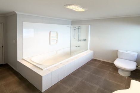 Photo of property in 1 Barwick Place, Stanmore Bay, Whangaparaoa, 0932