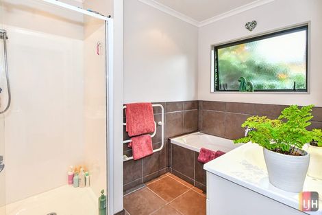 Photo of property in 19c Railway Street West, Papakura, 2110