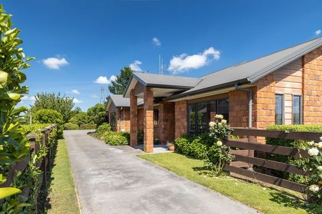 Photo of property in 10 De La Mare Drive, Leamington, Cambridge, 3432