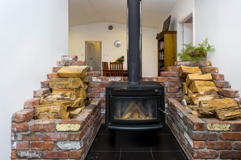 Photo of property in 27 Kiwi Street, Heretaunga, Upper Hutt, 5018