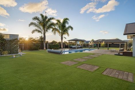 Photo of property in 35 Twin Oak Avenue, Papamoa Beach, Papamoa, 3118