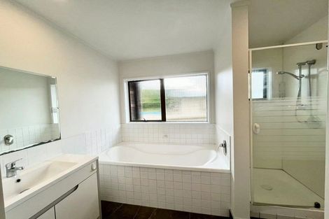 Photo of property in 143 Hamlin Road, Ardmore, Papakura, 2582