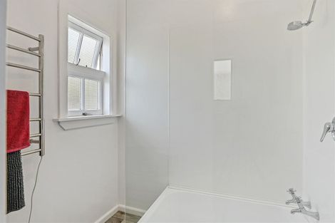 Photo of property in 24 Leitch Street, Somerfield, Christchurch, 8024