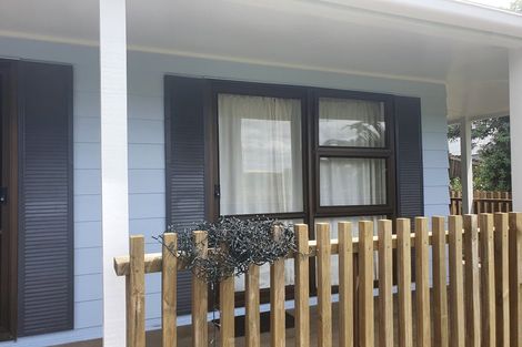 Photo of property in 2/14 Charles Street, Hauraki, Auckland, 0622