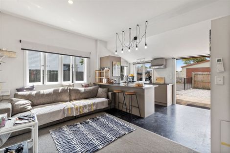 Photo of property in 107 Linwood Avenue, Linwood, Christchurch, 8011