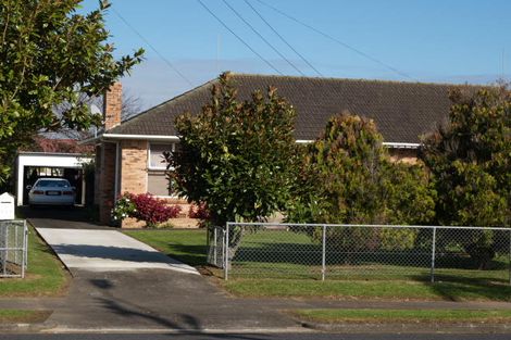 Photo of property in 231 Robertson Road, Mangere East, Auckland, 2024