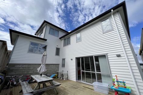 Photo of property in 10 Takurua Terrace, Orewa, 0931