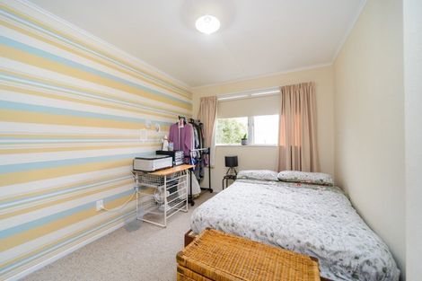 Photo of property in 2/360 College Street, West End, Palmerston North, 4410