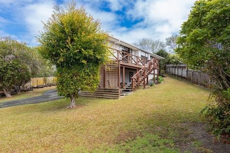 Photo of property in 11 Brampton Road, Snells Beach, 0920