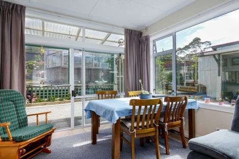 Photo of property in 11 Monowai Road, Ravensbourne, Dunedin, 9022