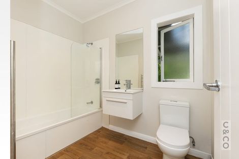 Photo of property in 74 Awaroa Road, Helensville, 0800