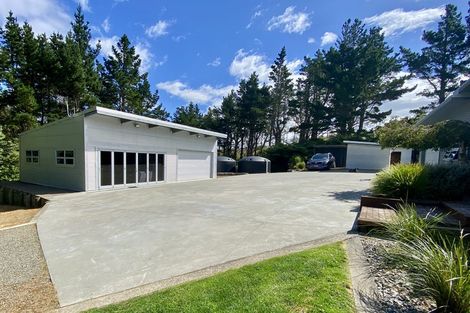 Photo of property in 295 Ngahere Park Road, Turitea, Palmerston North, 4472