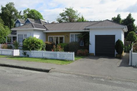 Photo of property in 28 Leonard Street, Waimate, 7924