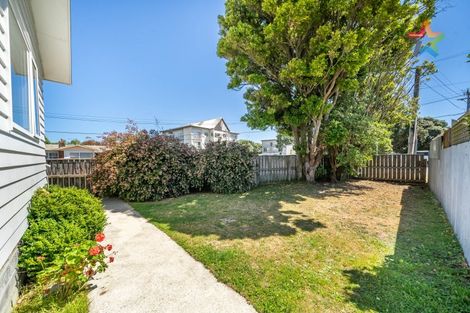 Photo of property in 19a Croft Grove, Moera, Lower Hutt, 5010