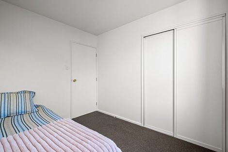 Photo of property in 2/20 Kirsten Place, Parklands, Christchurch, 8083