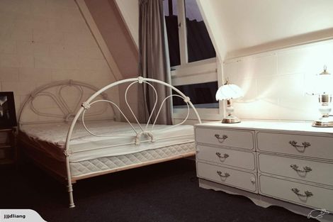 Photo of property in 24/10 Pitarua Street, Thorndon, Wellington, 6011