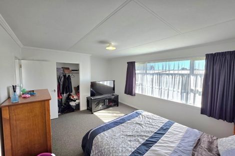 Photo of property in 45 Clifton Drive, Waitara, 4320