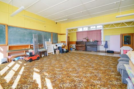 Photo of property in 63 Hastings Street, Ohai, 9635