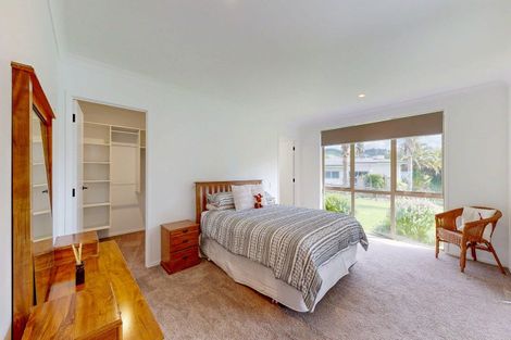 Photo of property in 12 Titoki Lane, Whangamata, 3691