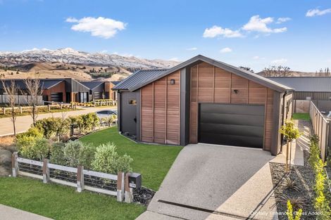 Photo of property in 19 Bragato Way, Cromwell, 9310