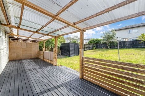 Photo of property in 243 Great North Road, Henderson, Auckland, 0612