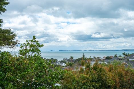 Photo of property in 3/47 East Coast Road, Milford, Auckland, 0620