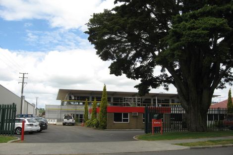Photo of property in 268g Queen Street, Pukekohe, 2120
