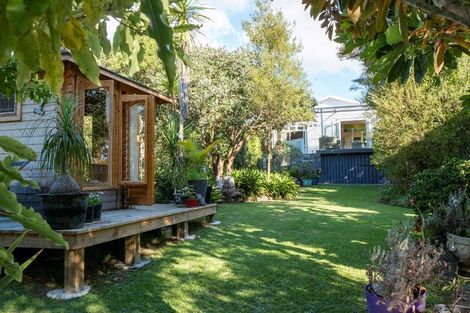 Photo of property in 41 Formby Avenue, Point Chevalier, Auckland, 1022