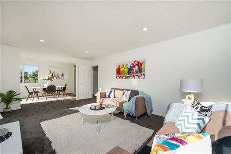 Photo of property in 2/42 Holland Road, Hillcrest, Auckland, 0627