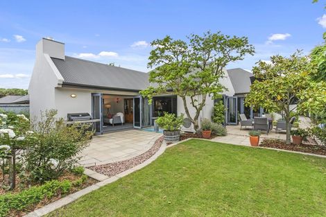 Photo of property in 17 Marsack Crescent, Halswell, Christchurch, 8025